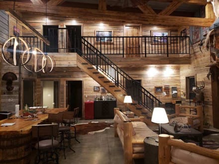 Tiger Back Lodge, Little River County, 670 Acres +/-